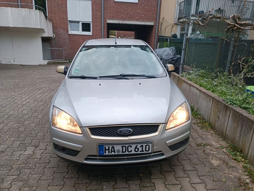 Ford Focus 224.891 km 1.800 € Hagen 58135