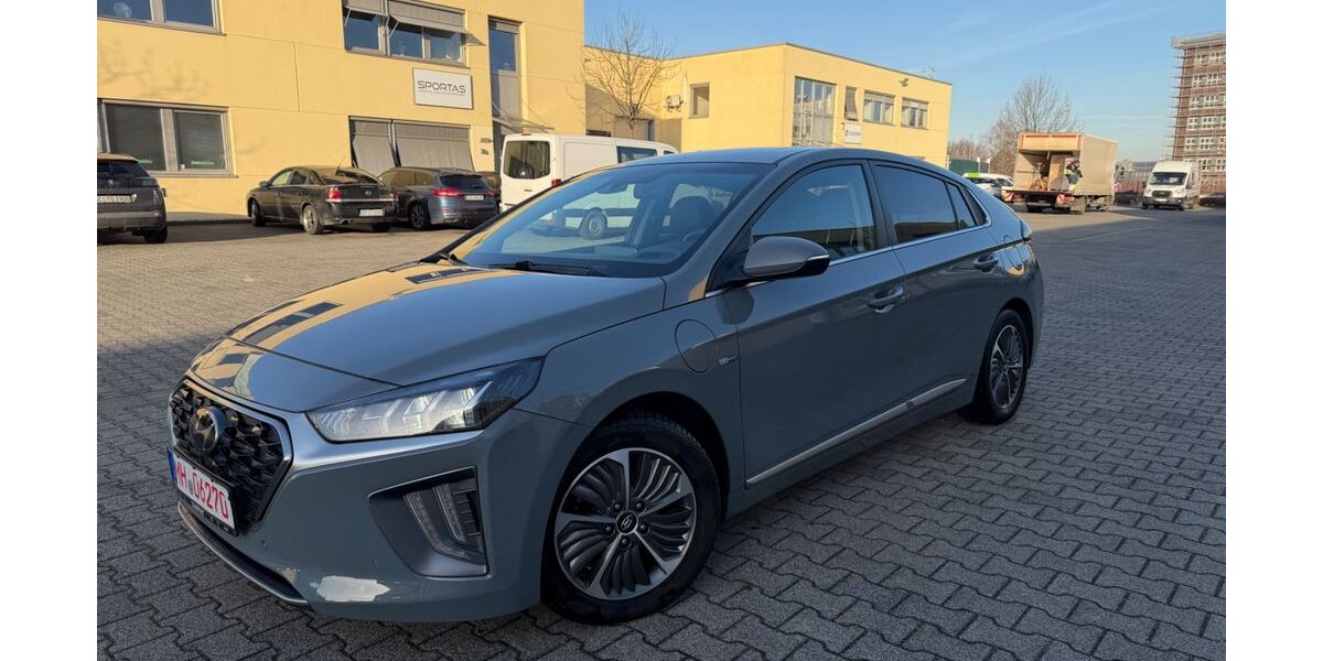 Hyundai IONIQ 48.943 km 16.900 &euro; Mülheim an der Ruhr 45472