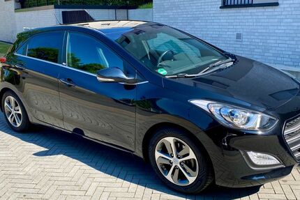 Hyundai i30 69.500 km 9.500 &euro; Herne 44651