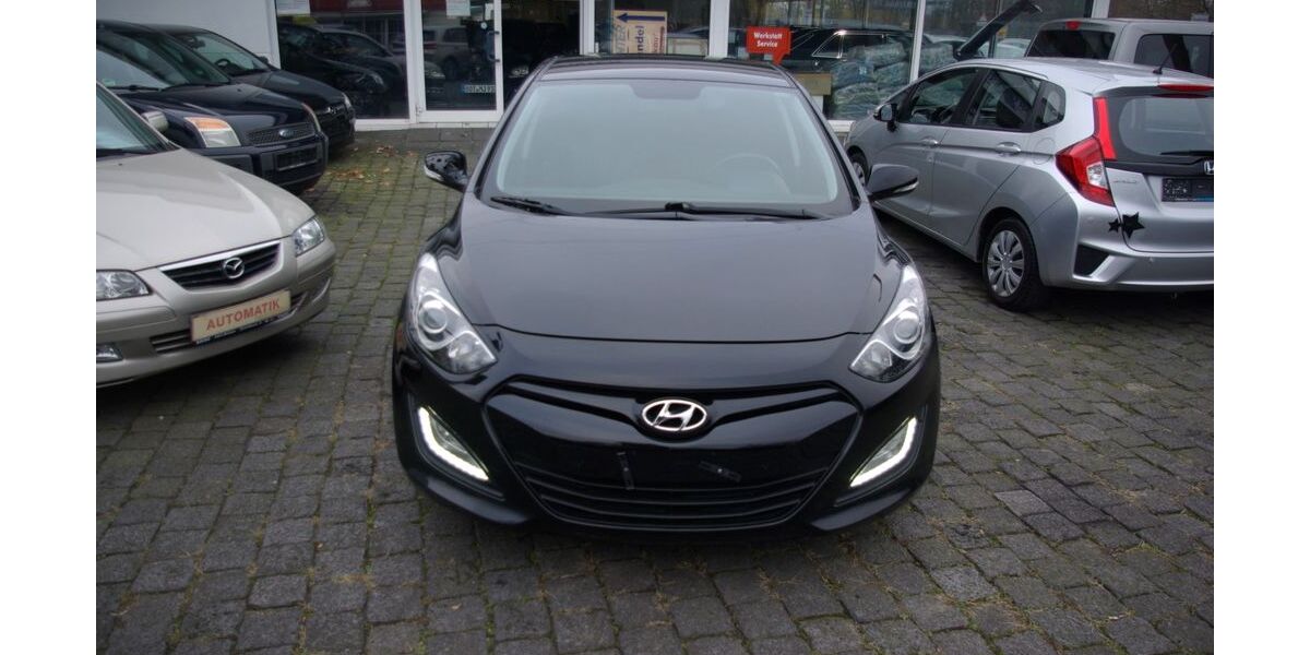 Hyundai i30 163.000 km 3.880 &euro; Bottrop 46242