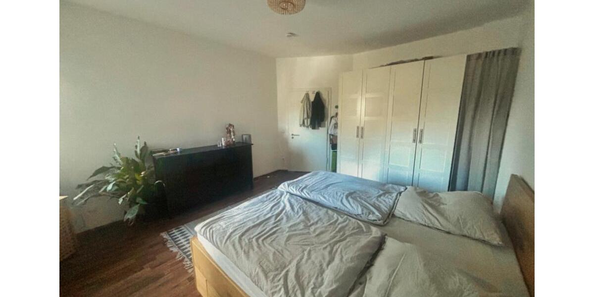 Etagenwohnung Essen Stadtbezirk II - 3 Zimmer, 97 m&sup2;, 1.095&euro; | Angebot:25394270