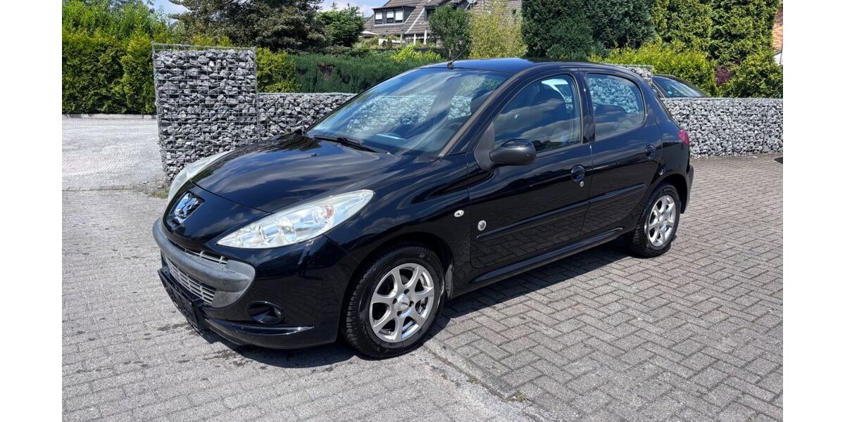 Peugeot 206 147.000 km 2.799 &euro; Mülheim / Ruhr 45473