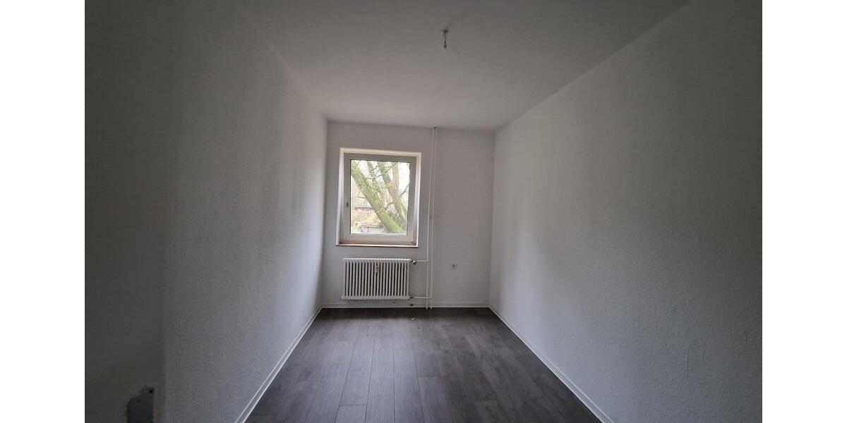 Erdgeschoßwohnung Dortmund Huckarde - 4 Zimmer, 60 m&sup2;, 500&euro; | Angebot:26255955