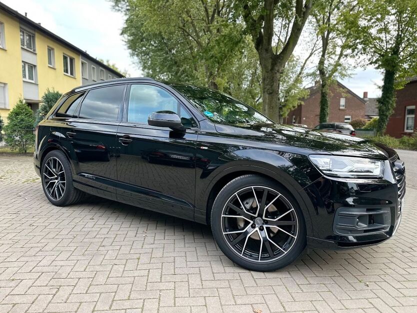 Audi Q7 140.000 km 42.999 € Duisburg 47166