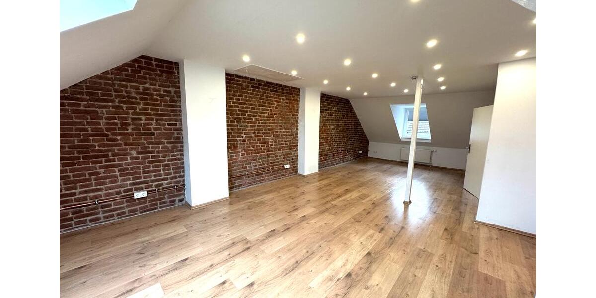 Helle 3,5 Zimmerwohnung Dachgeschoss zentral in Gladbeck Mitte 3.5 zimmer