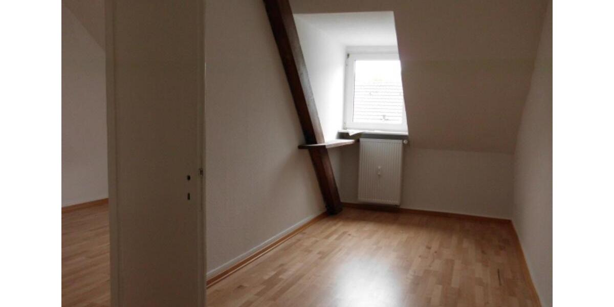 Dachgeschoßwohnung Wuppertal Brill - 4 Zimmer, 125 m&sup2;, 875&euro; | Angebot:25126965