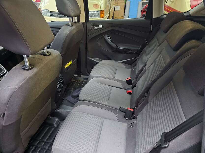 Ford C-Max 126.000 km 8.900 € Wuppertal 42115