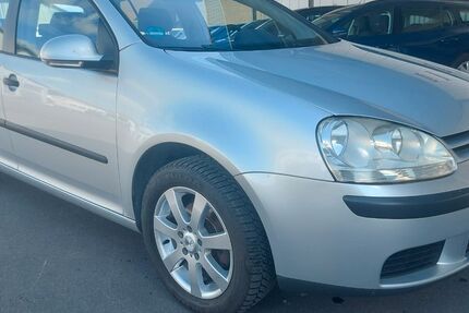 VW Golf 178.000 km 2.200 &euro; Holzwickede 59439
