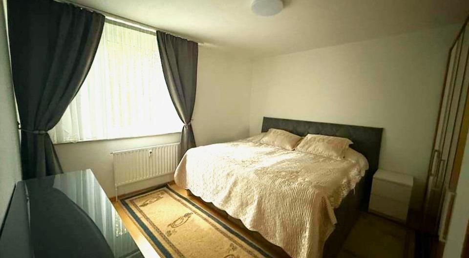 4-Zi-WHG 91 qm. mit Balkon & Tiefgarage - PROVISIONSFREI - zimmer