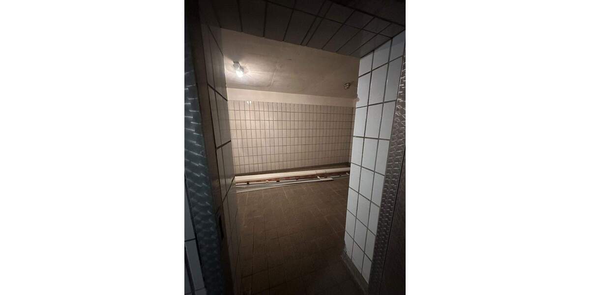 Einzelhandel zu vermieten Ladenlokal Gewerbeeinheit zimmer