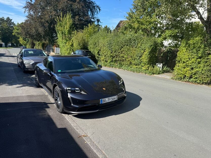 Porsche Taycan 53.500 km 52.500 € Dortmund 44229