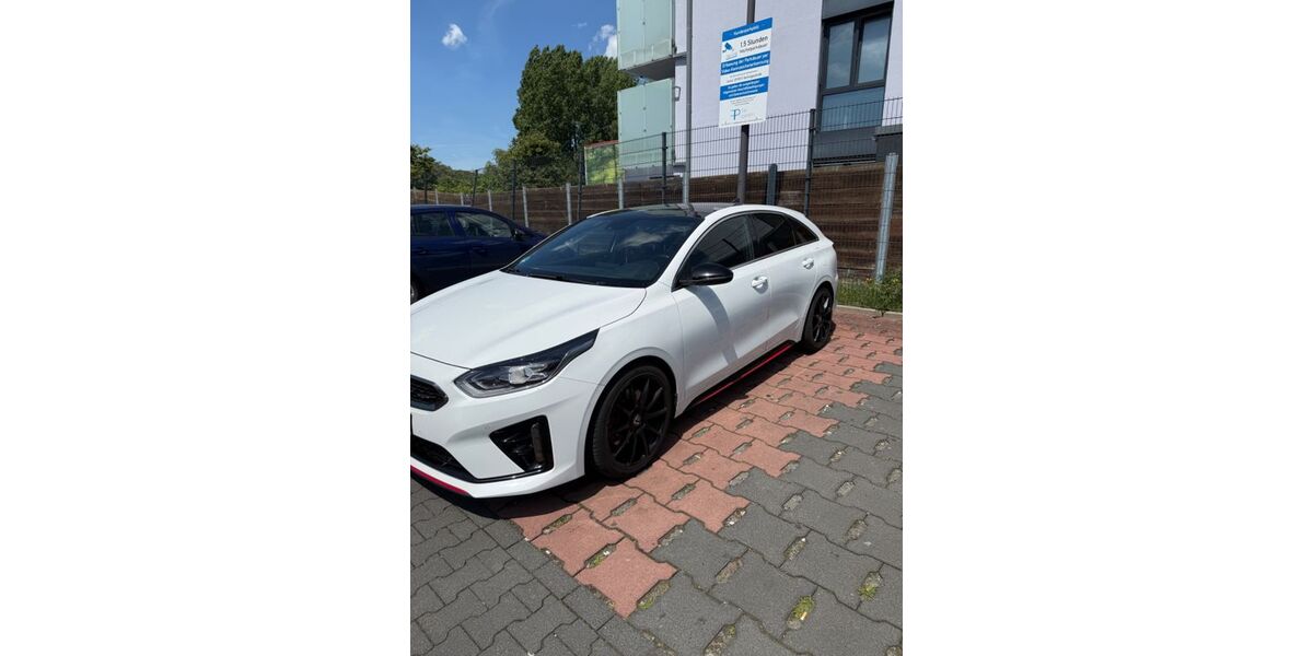 Kia pro ceed / ProCeed 75.000 km 20.999 &euro; Herne 44651