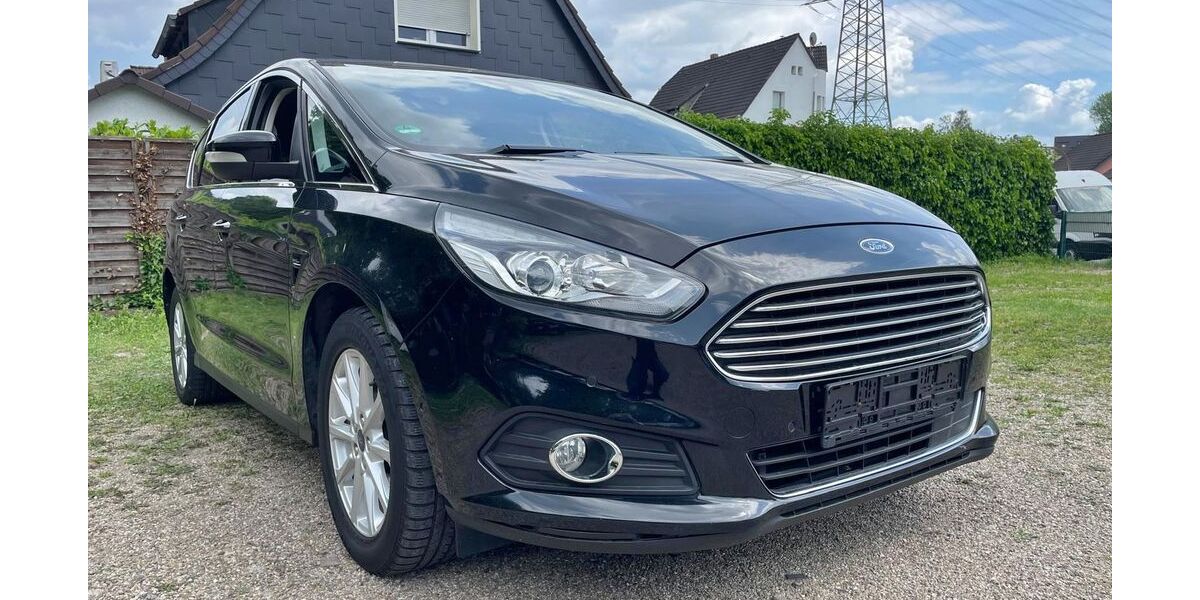 Ford S-Max 100.000 km 14.500 &euro; Mülheim a. d. Ruhr 45472