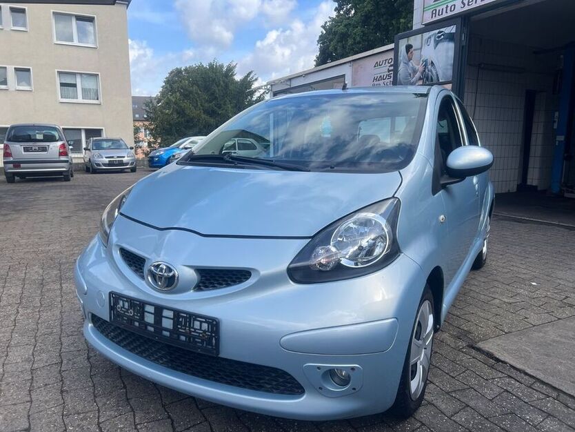 Aygo (X)