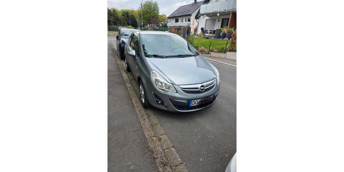 Opel Corsa 203.000 km 2.800 &euro; Dortmund 44265