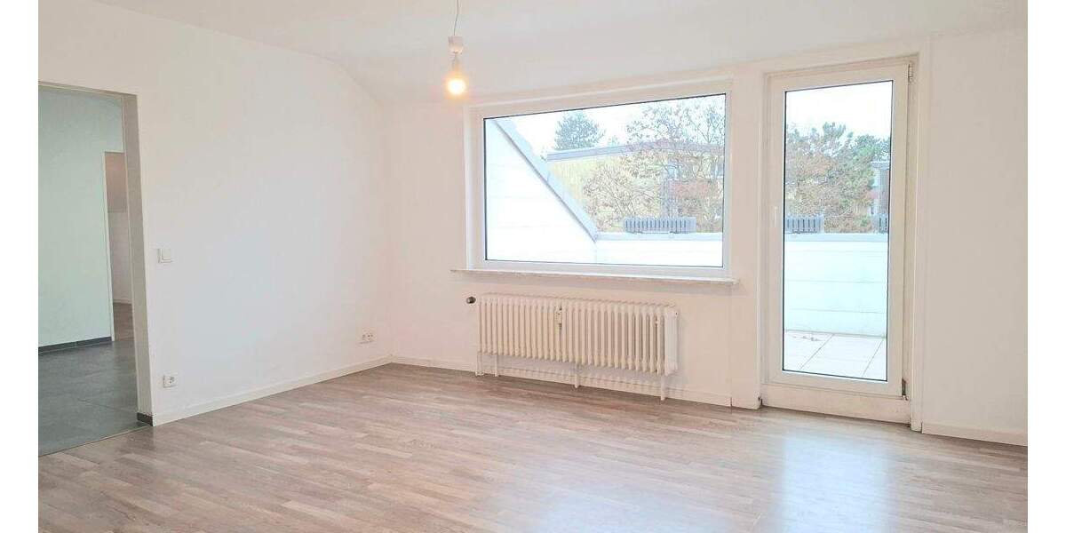 Renovierte Wohnung mit Südloggia! 3 zimmer