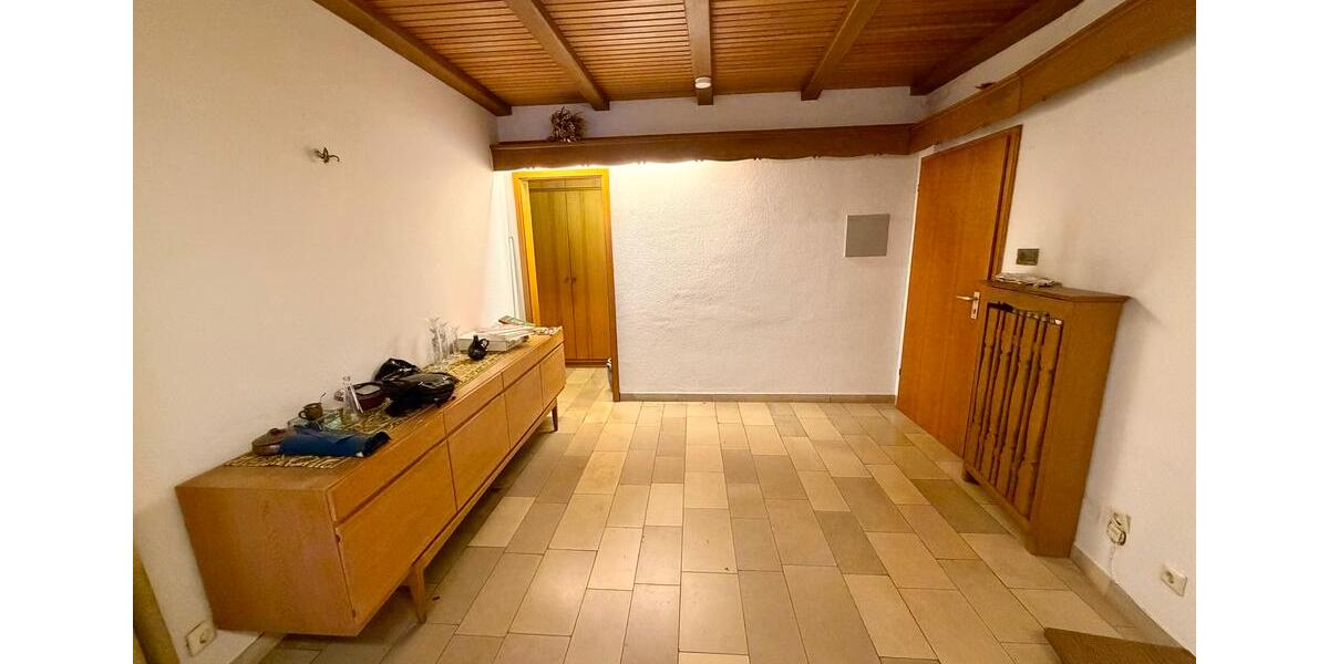 Großzügige 4-Zimmer-Wohnung in zentraler Lage von Velbert-Neviges 4 zimmer