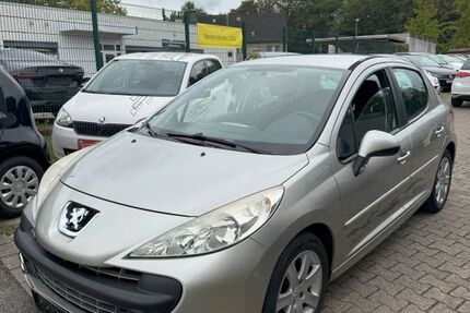 Peugeot 207 172.348 km 2.750 &euro; Essen 45356