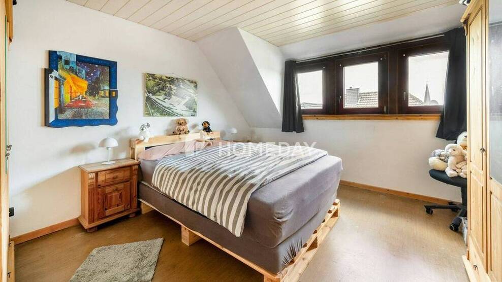Charmantes Mehrfamilienhaus mit Ausbaupotenzial - Großzügig, gepflegt und vielseitig nutzbar