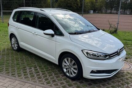 VW Touran 101.237 km 17.800 &euro; Marl 45772