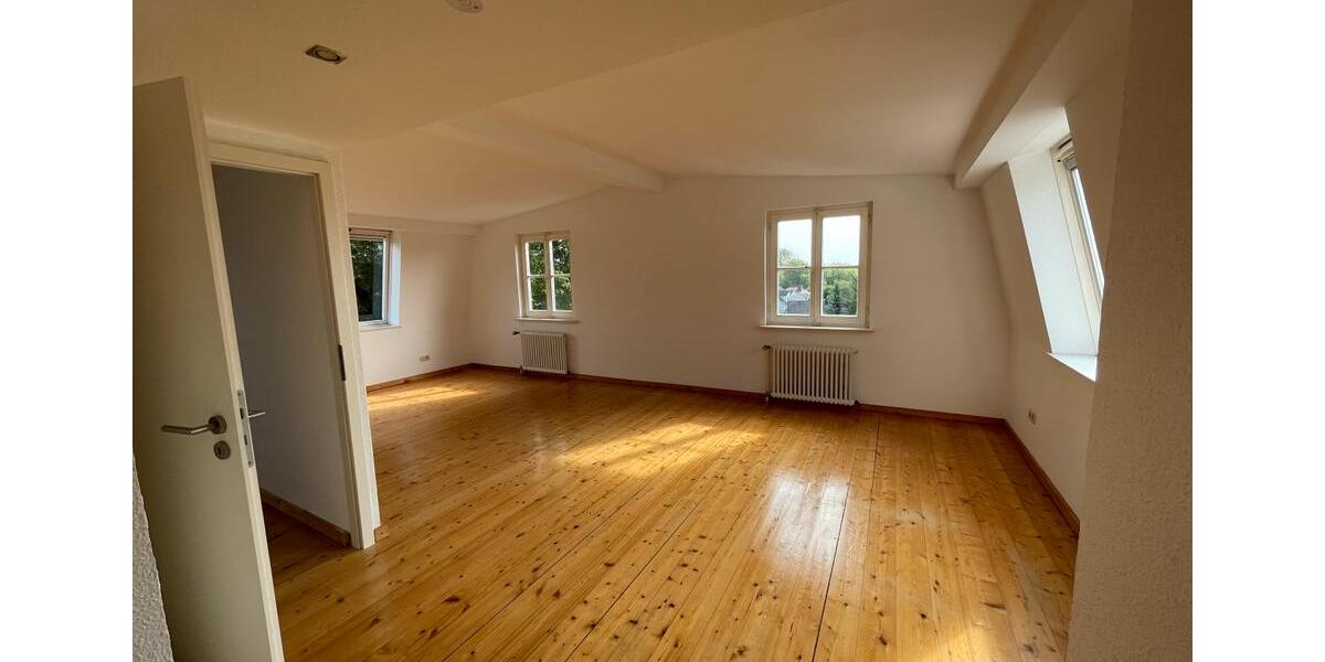 Maisonettenwohnung Dortmund Hombruch - 2.5 Zimmer, 135 m&sup2;, 1.050&euro; | Angebot:27595074