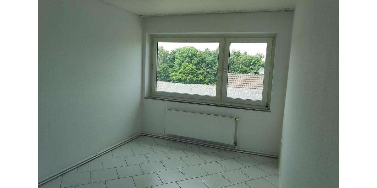 Etagenwohnung Oberhausen Biefang - 3 Zimmer, 82 m&sup2;, 850&euro; | Angebot:26033124