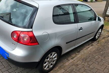 VW Golf 179.000 km 1.470 &euro; Essen 45329