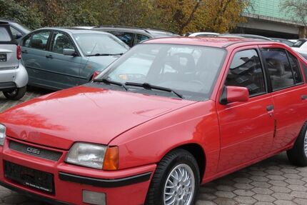 Opel Kadett 66.257 km 1.990 € Bochum 44807