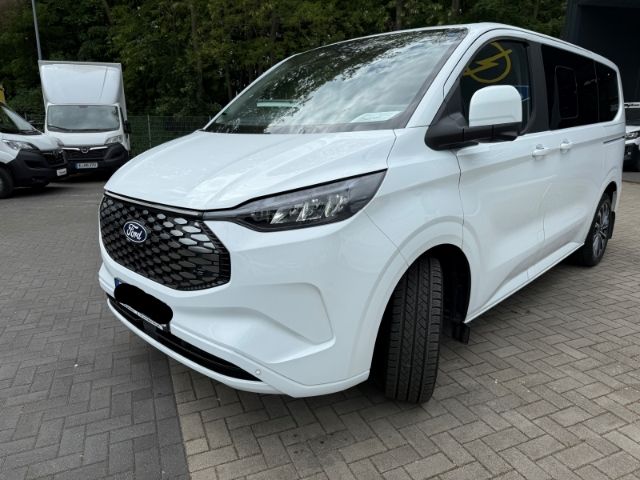 Ford Tourneo Custom 10.300 km 63.665 € Essen 45356