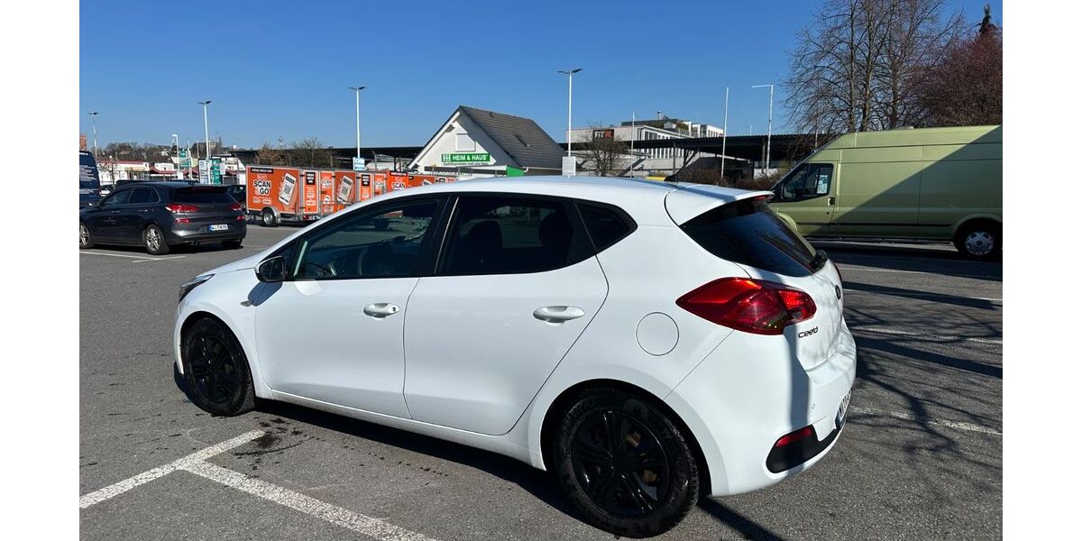 Kia ceed / Ceed 140.000 km 5.600 &euro; Wuppertal 42105