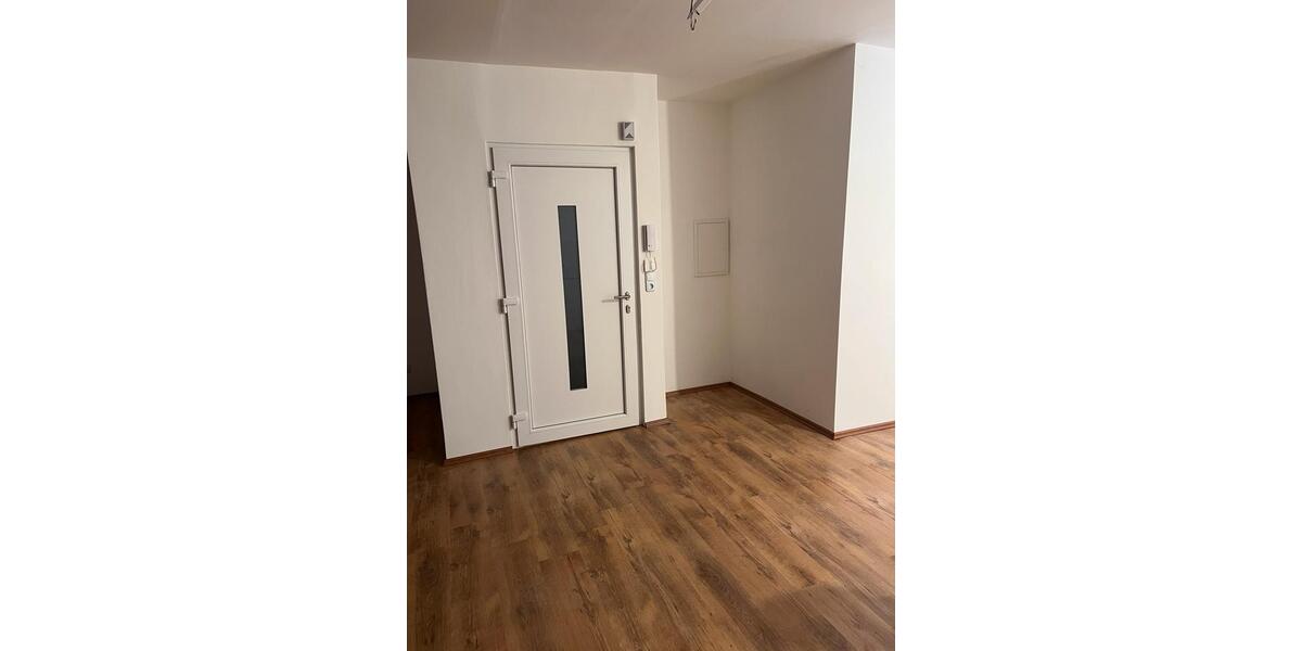 Erstbezug nach Sanierung: Moderne 3-Zimmer Wohnung mit Garten 3 zimmer