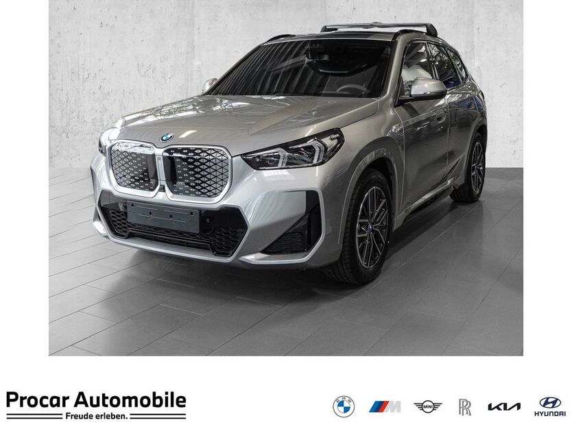 BMW iX1 11.900 km 52.600 € Mettmann 40822