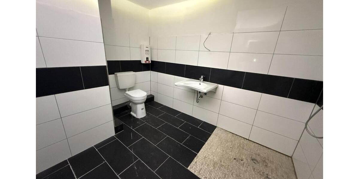 Erdgeschosswohung – Erstbezug, barrierefrei & energetisch saniert in Wuppertal-Langerfeld 2 zimmer