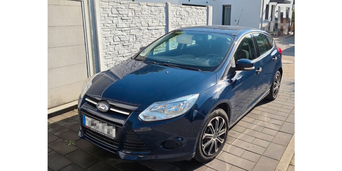 Ford Focus 156.112 km 4.799 &euro; Herne 44625