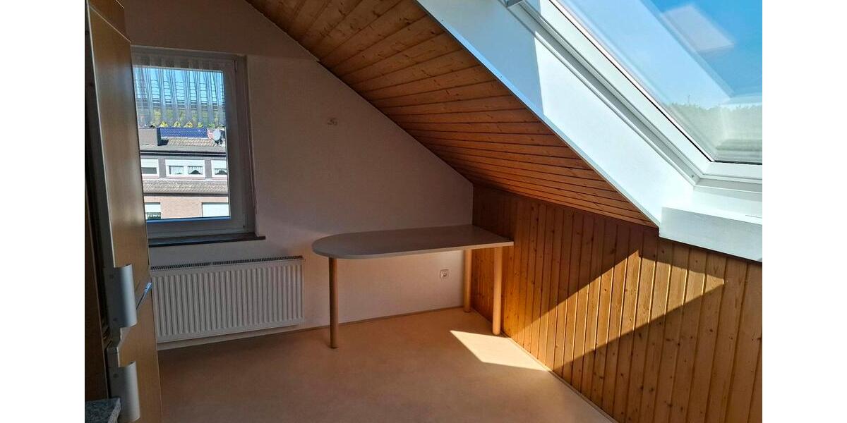 Dachgeschoßwohnung Dortmund Huckarde - 3 Zimmer, 74 m&sup2;, 560&euro; | Angebot:25547510