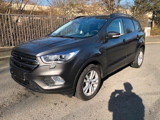Ford Kuga 108.000 km 8.750 &euro; Hagen 58135
