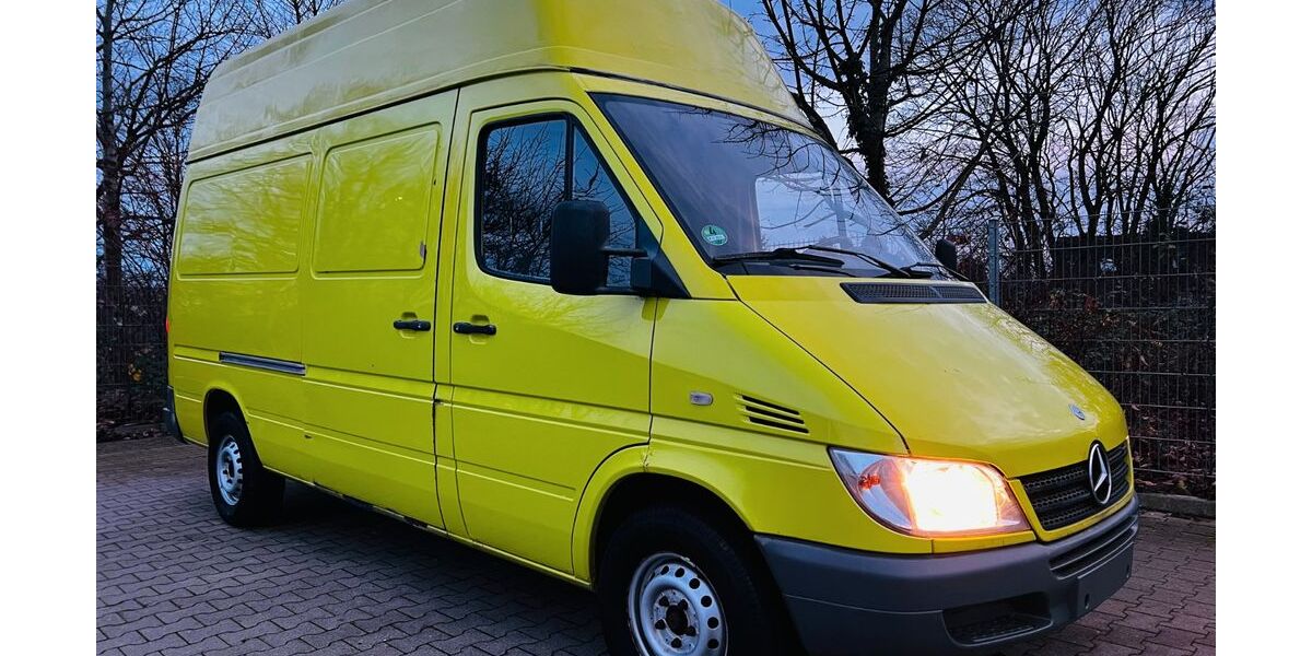 Mercedes-Benz Sprinter 168.000 km 7.500 &euro; Bottrop 46242