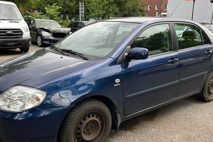 Toyota Corolla 147.682 km 2.300 &euro; Oberhausen 46045