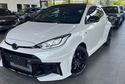 Toyota Yaris 1.435 km 49.970 € Lünen 44536