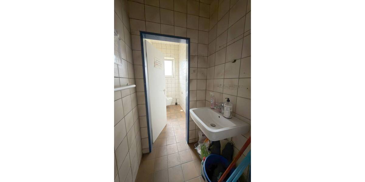 Einfamilienhaus Oberhausen Lirich-Nord - 9 Zimmer, 2.300&euro; | Angebot:26585910