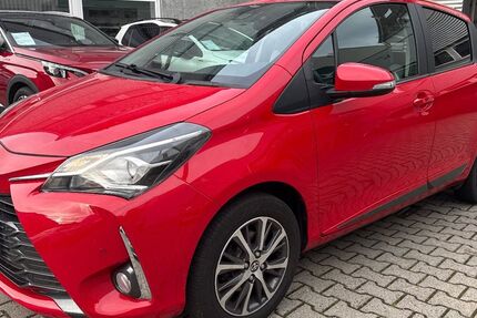 Toyota Yaris 41.718 km 12.490 € Wuppertal 42285
