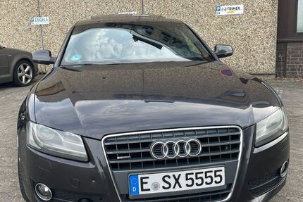 Audi A5 210.000 km 5.800 € Essen 45143