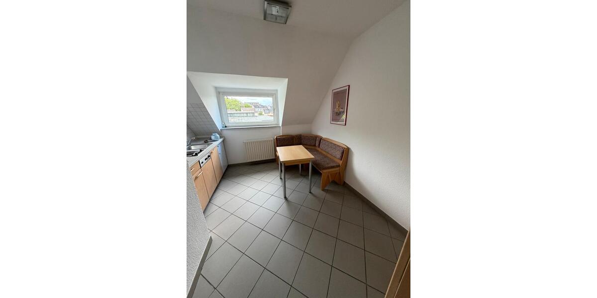 Dachgeschoßwohnung Hagen Hagen-Mitte - 1 Zimmer, 32 m&sup2;, 400&euro; | Angebot:26671688