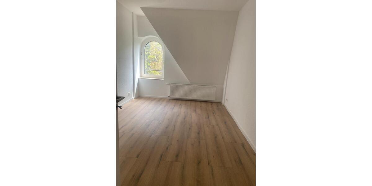 Dachgeschoßwohnung Mülheim an der Ruhr Rechtsruhr-Nord - 2 Zimmer, 55 m&sup2;, 860&euro; | Angebot:25793386