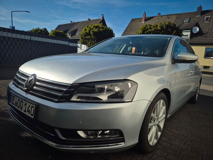 VW Passat 142.800 km 9.690 € Herten 45699