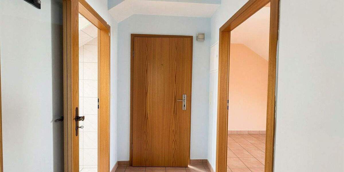 Etagenwohnung Wuppertal Langerfeld - 5 Zimmer, 132 m&sup2;, 289.000&euro; | Angebot:25696386