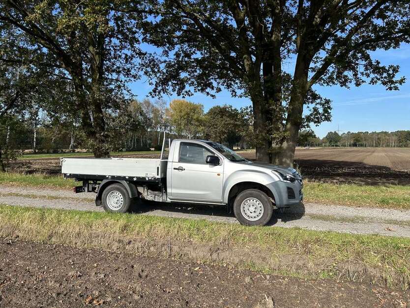 D-Max
