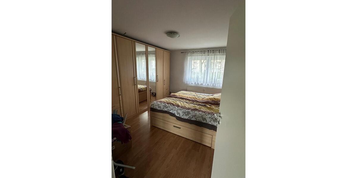 Bezugsfertige Wohnung - Einfach Möbel rein und Füße hoch! 2.5 zimmer