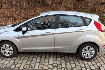 Ford Fiesta 76.483 km 9.000 &euro; Herne 44625