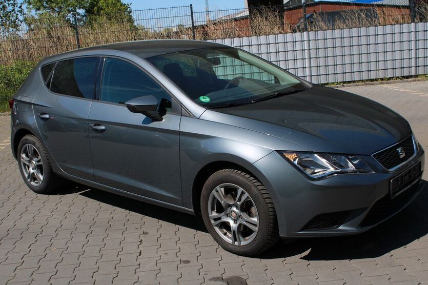 Seat Leon 48.870 km 8.990 € Dortmund 44143